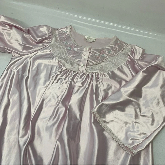 Vintage Cachet Long Nightgown Medium  Pink Satin Modest Long Sleeve‎ Embroidery - Picture 7 of 11